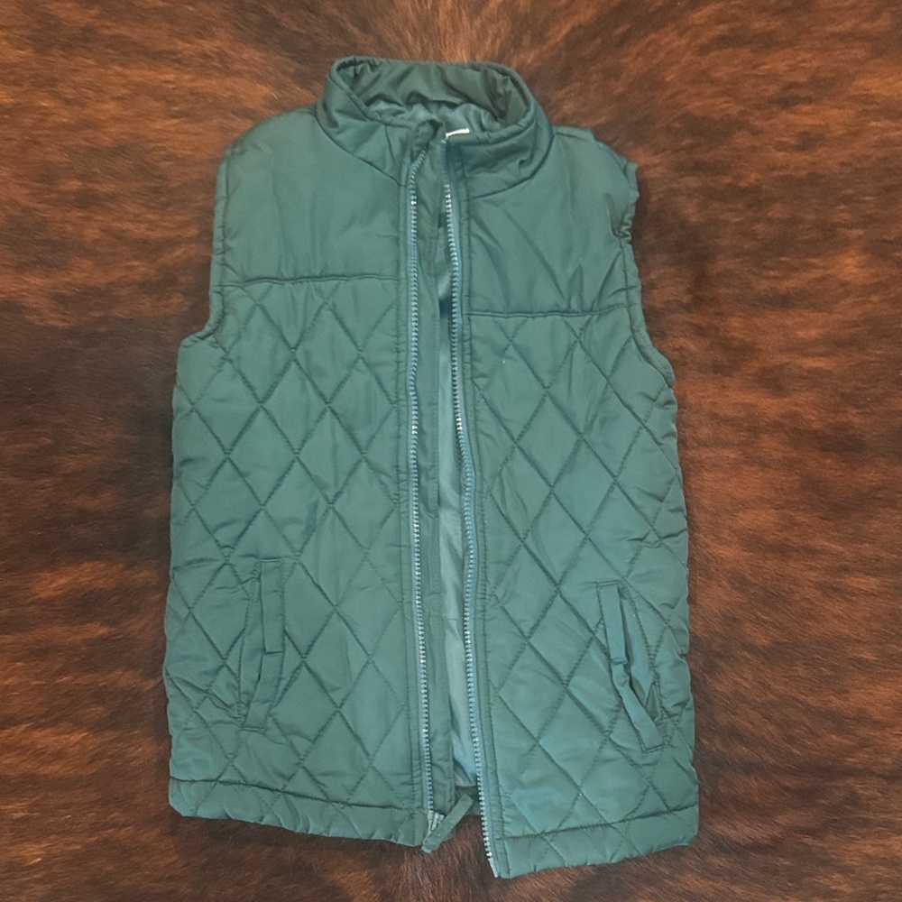 Crown&Ivy Boys Quilted Hunter  Green Vest Winter, Fall Boys Clothes